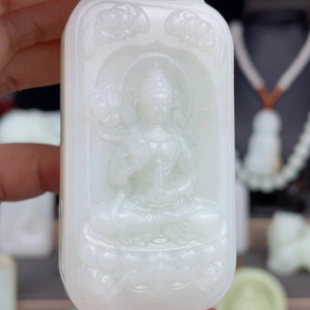 【闪购商品】颈饰未镶嵌和田玉