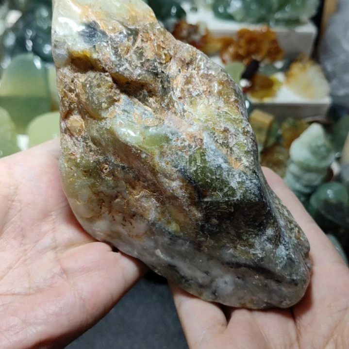 岫玉未镶嵌原石款式