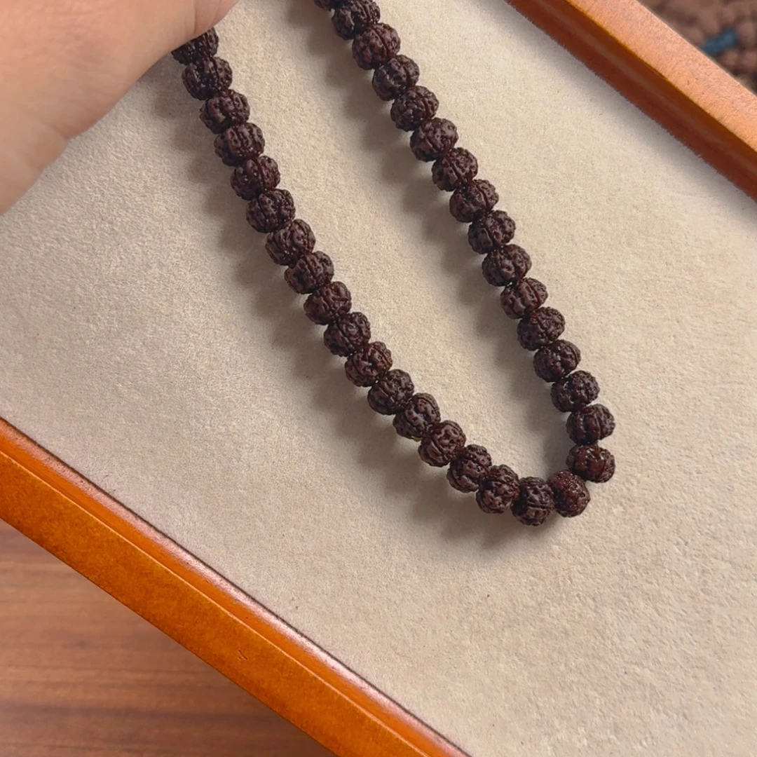 金刚菩提吊坠8.8mm平细手持 性价比宽