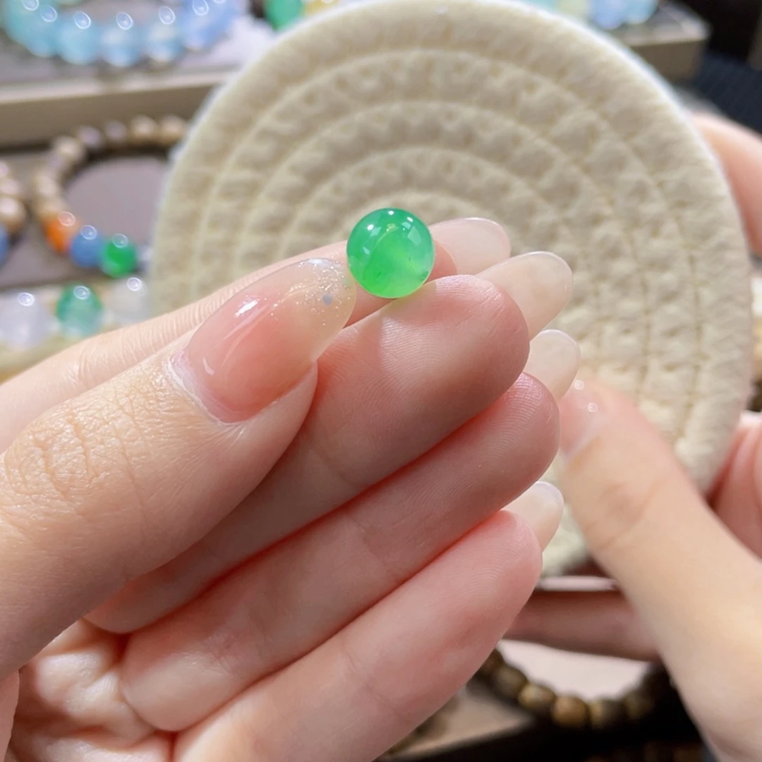 翡翠未镶嵌手链卡9.1甜绿