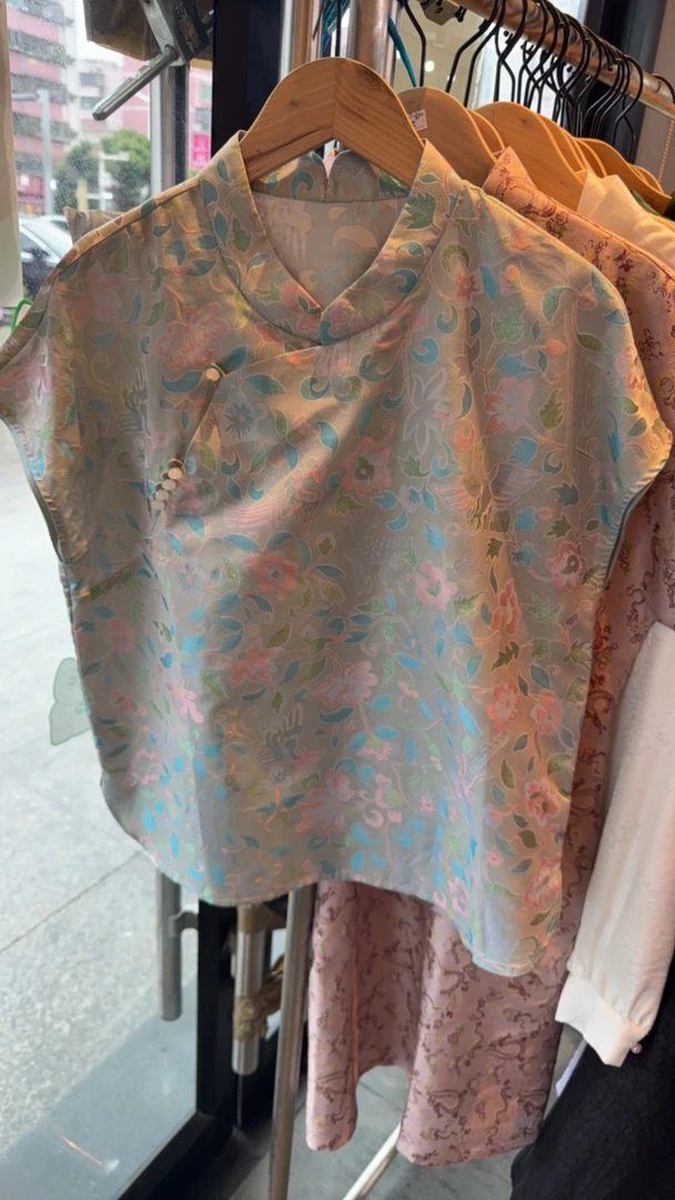 夏季新款韩式宽松显瘦立领无袖百搭减龄时髦女装衬衫桑蚕丝宋锦
