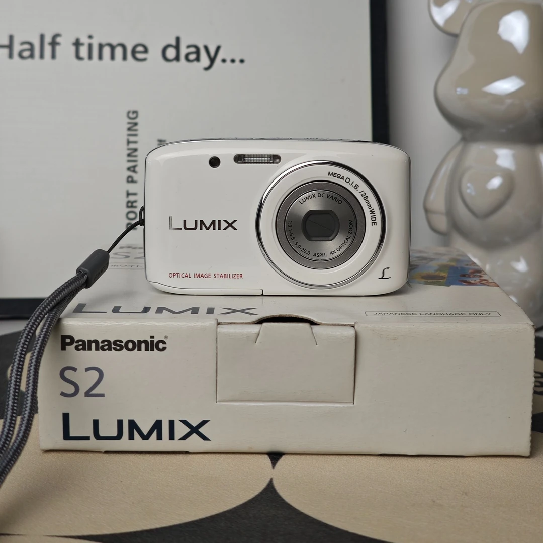 9新 Panasonic/松下 松下S2 1400万像素 4倍光学变焦 精品成色