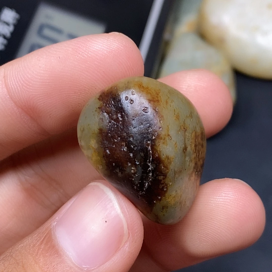 和田玉（糖玉）未镶嵌挂件