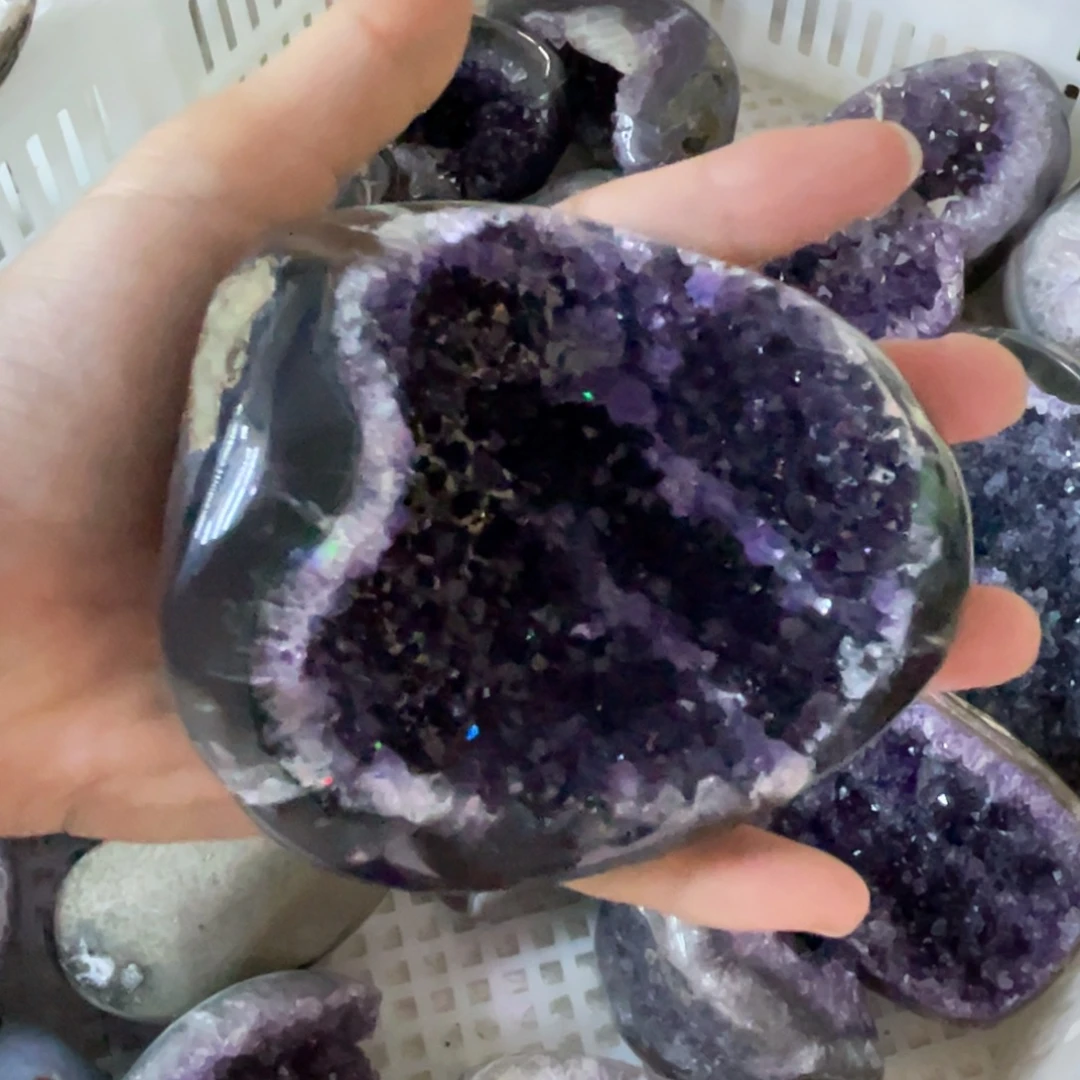 未镶嵌水晶大型摆件（非配饰）