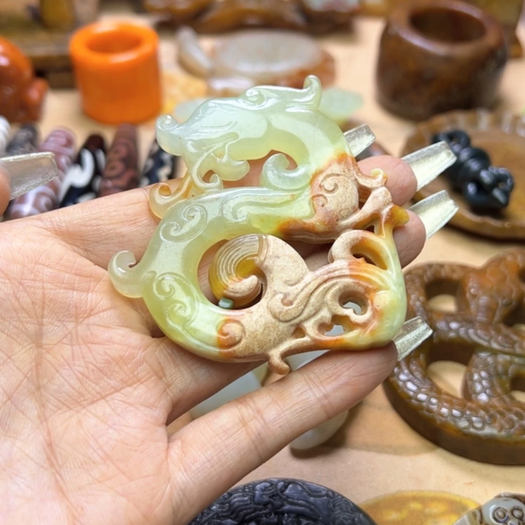 【闪购商品】蛇纹石玉颈饰未镶嵌