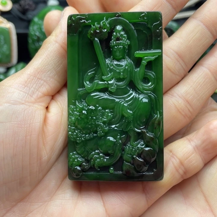 用***8和田玉（碧玉）未镶嵌颈饰