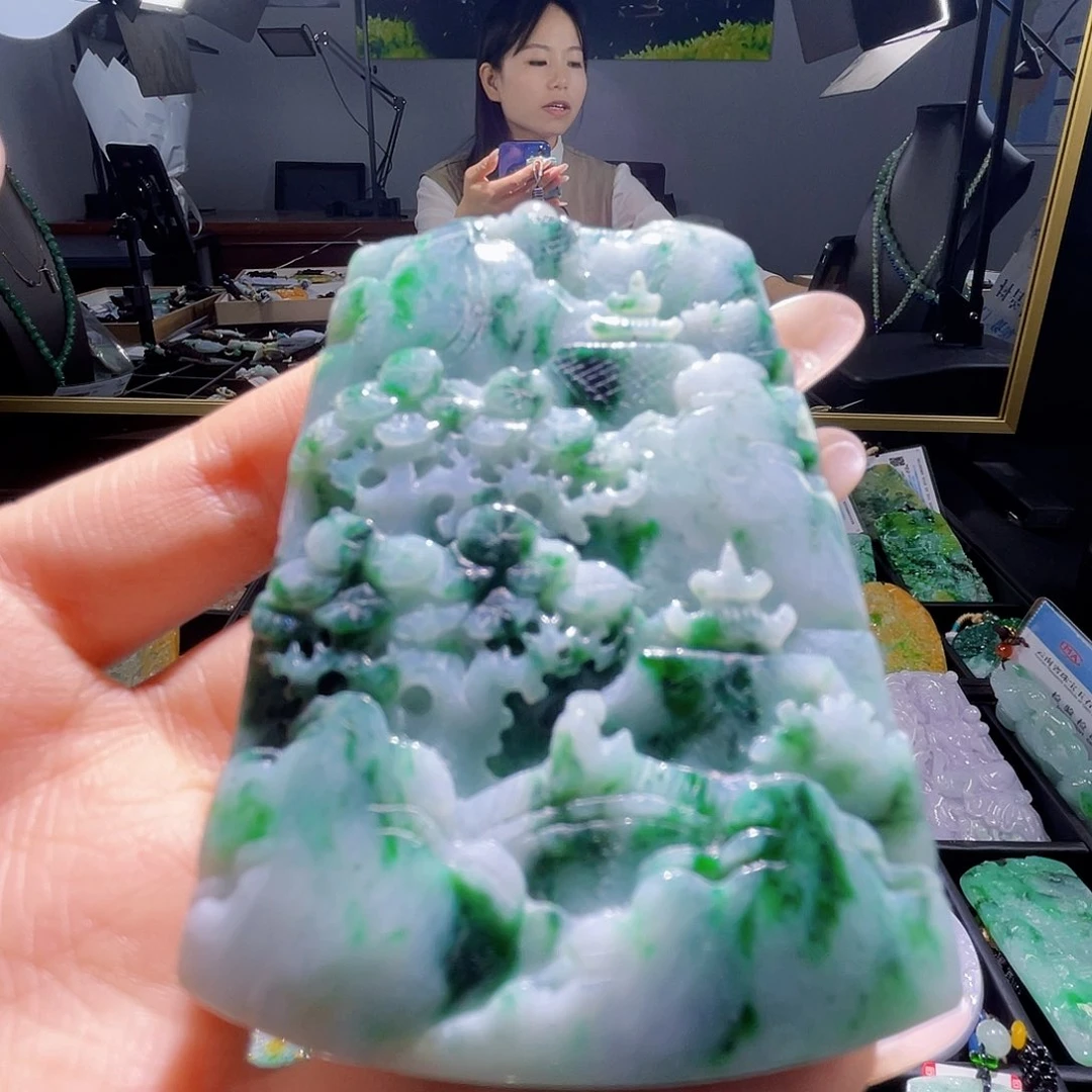 颈饰未镶嵌翡翠一