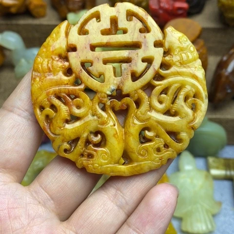 蛇纹石玉未镶嵌颈饰03