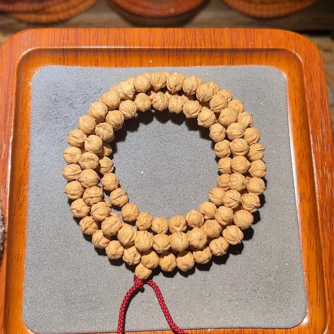 吊坠柏香籽/百香籽粉油皮横打7+