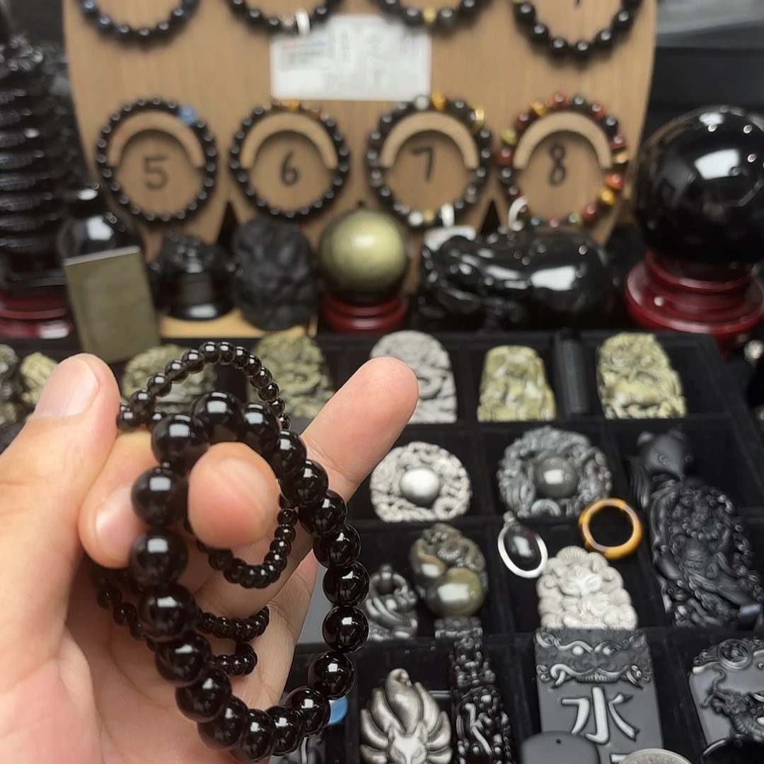 飛***妞黑曜岩未镶嵌手链