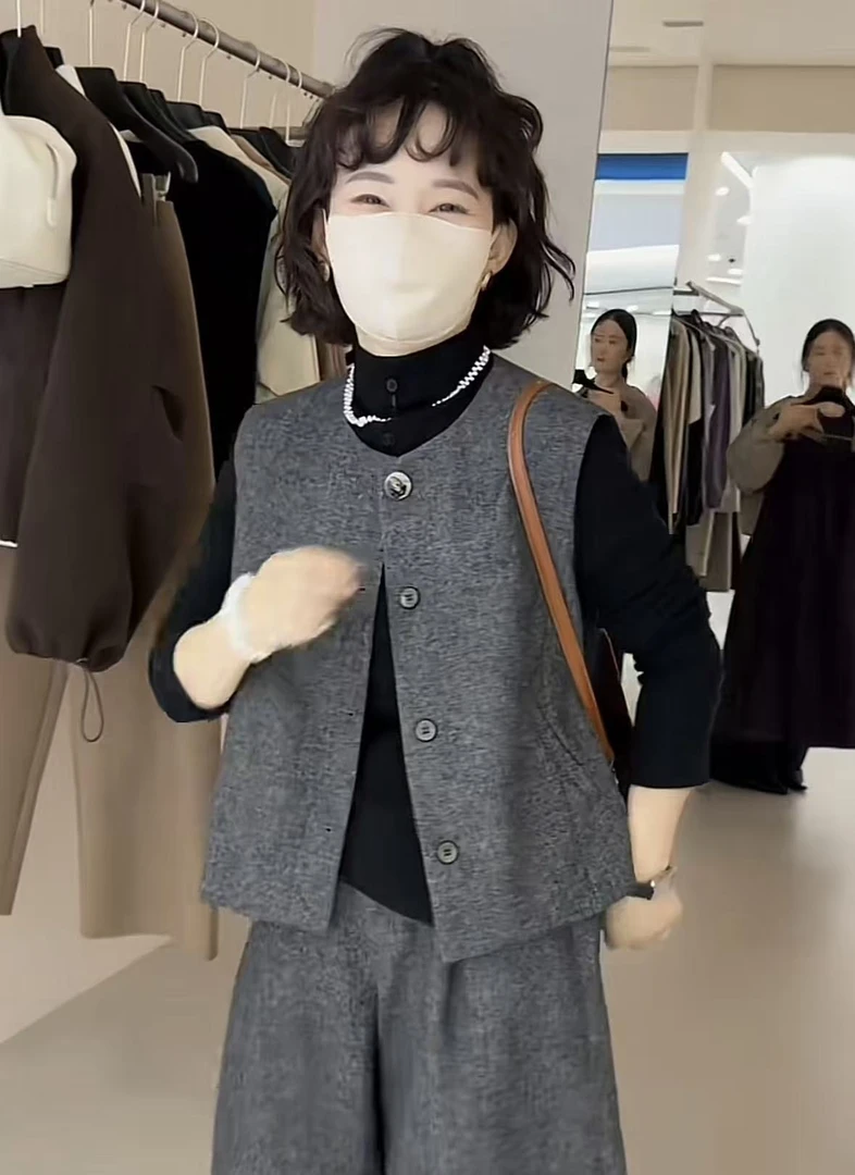 86959韩系海螺扣羊毛呢马甲2025秋季新款马甲
