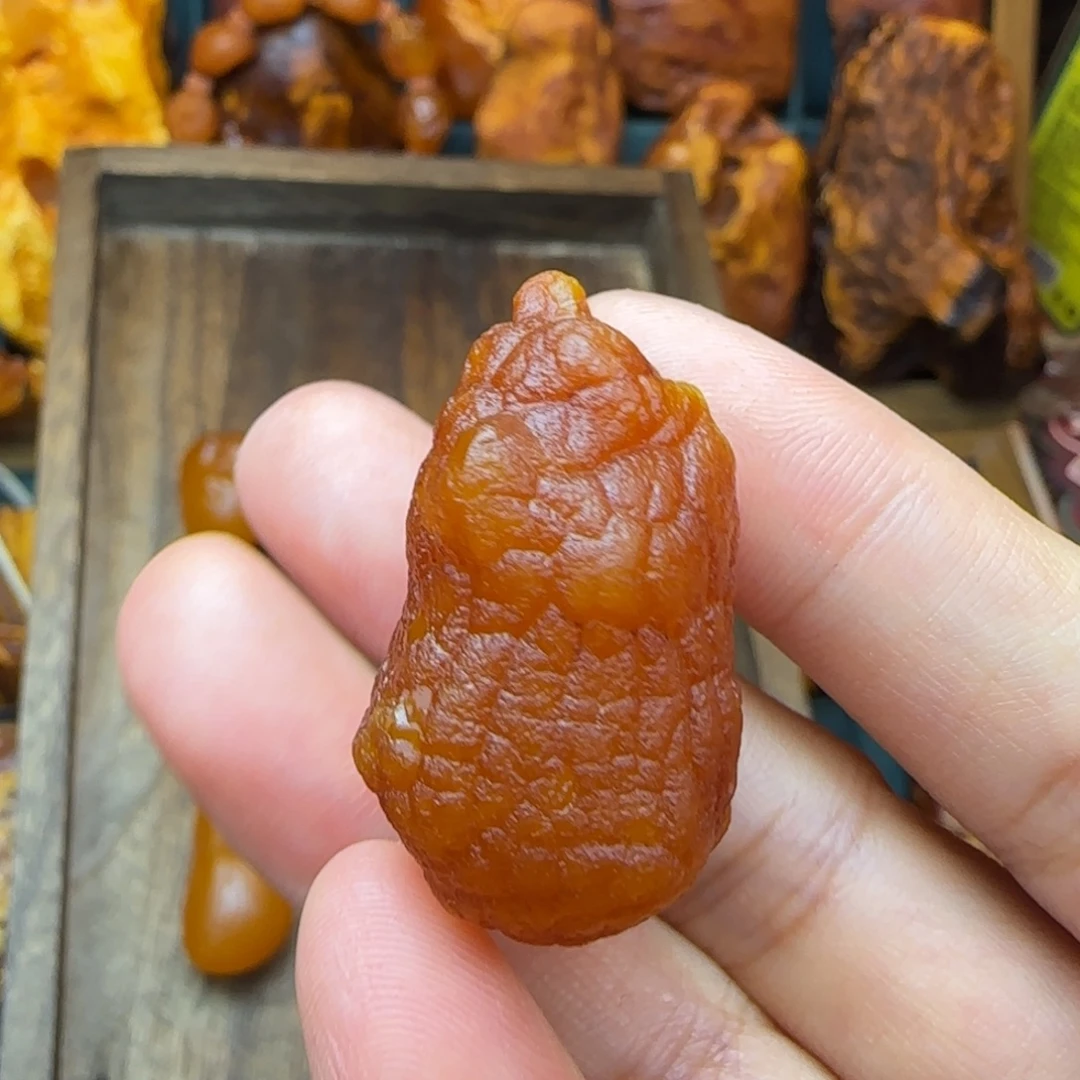 琥珀颈饰未镶嵌海飘