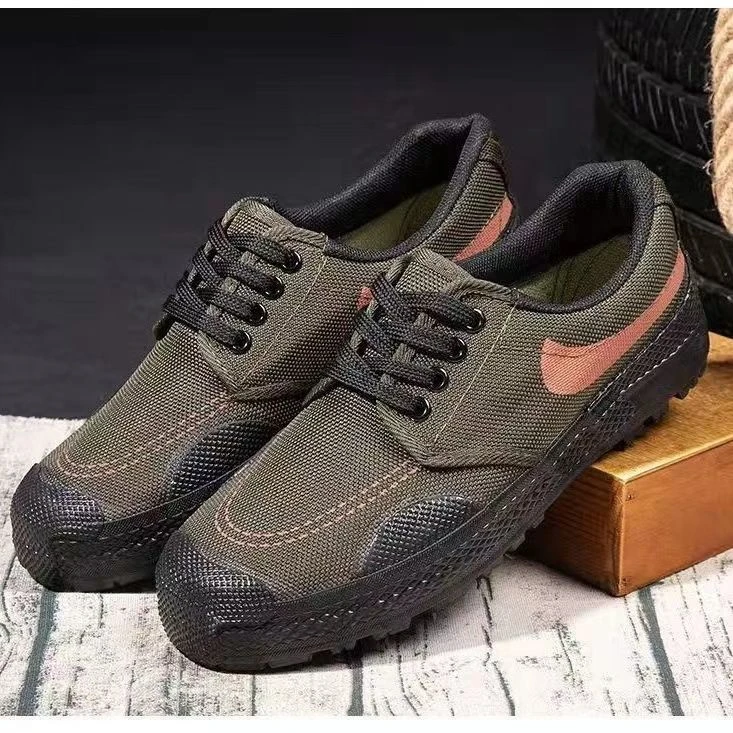 低帮高颜值防滑耐磨耐脏透气劳保鞋平底劳保鞋