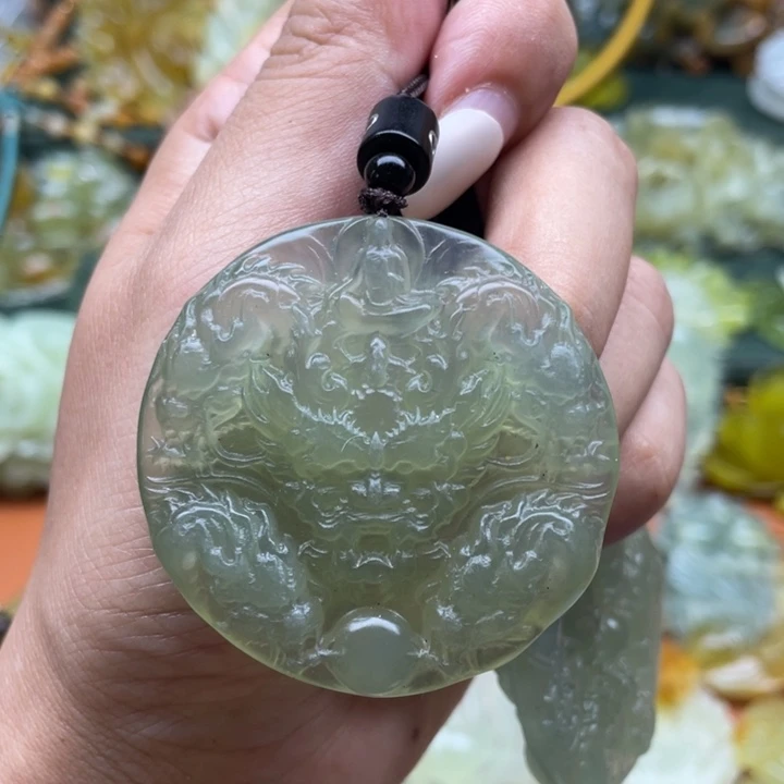 蛇纹石玉未镶嵌项链