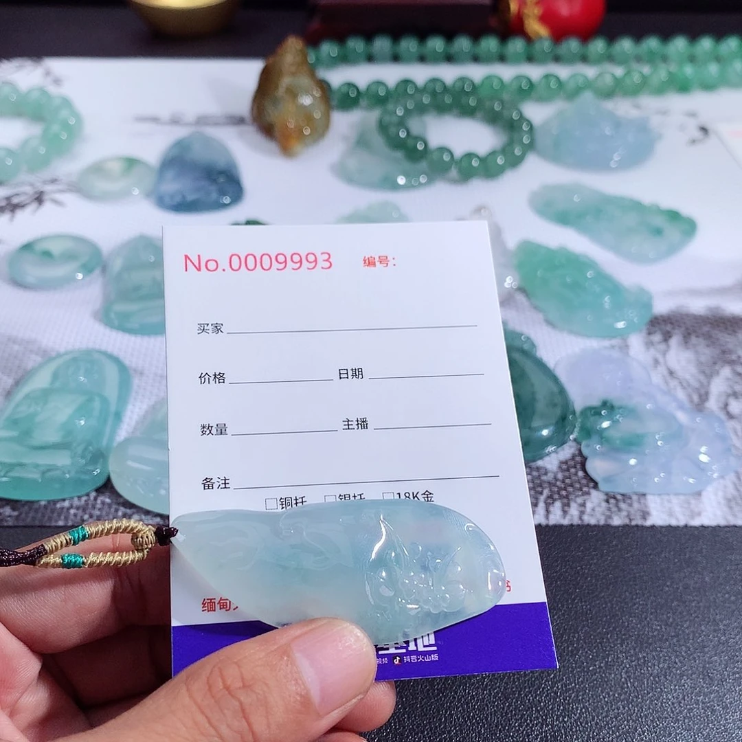 【闪购商品】颈饰未镶嵌翡翠小*