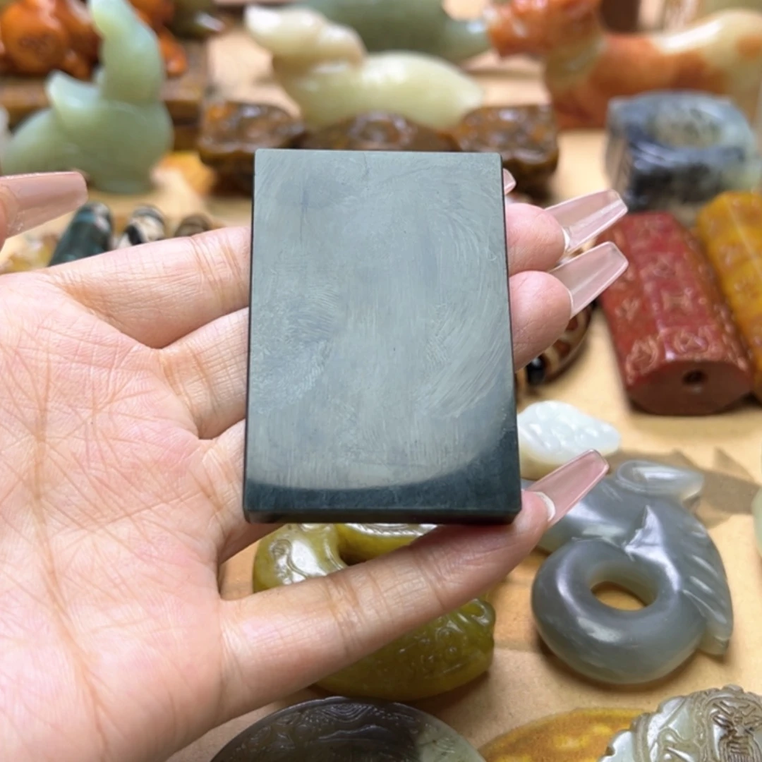 【闪购商品】蛇纹石玉颈饰未镶嵌