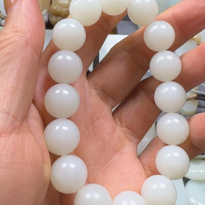 和田玉手串未镶嵌