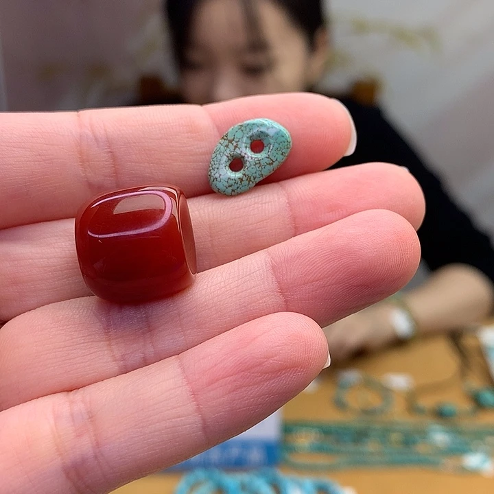伯***爵未镶嵌原矿玛瑙/玉髓