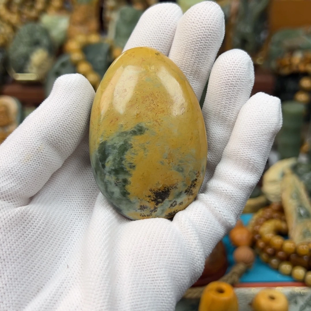 心***歌未镶嵌岫岩河磨玉（透闪石质玉）把件