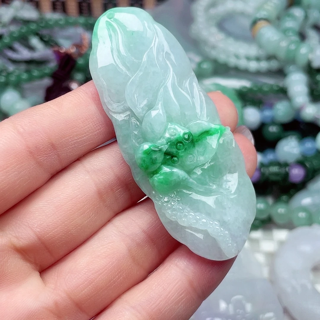 翡翠未镶嵌颈饰翡翠