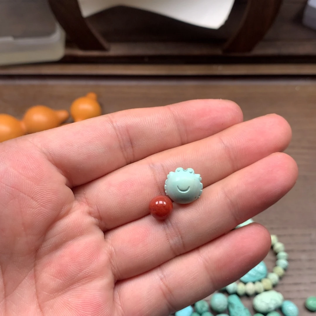 未镶嵌雕刻南红玛瑙