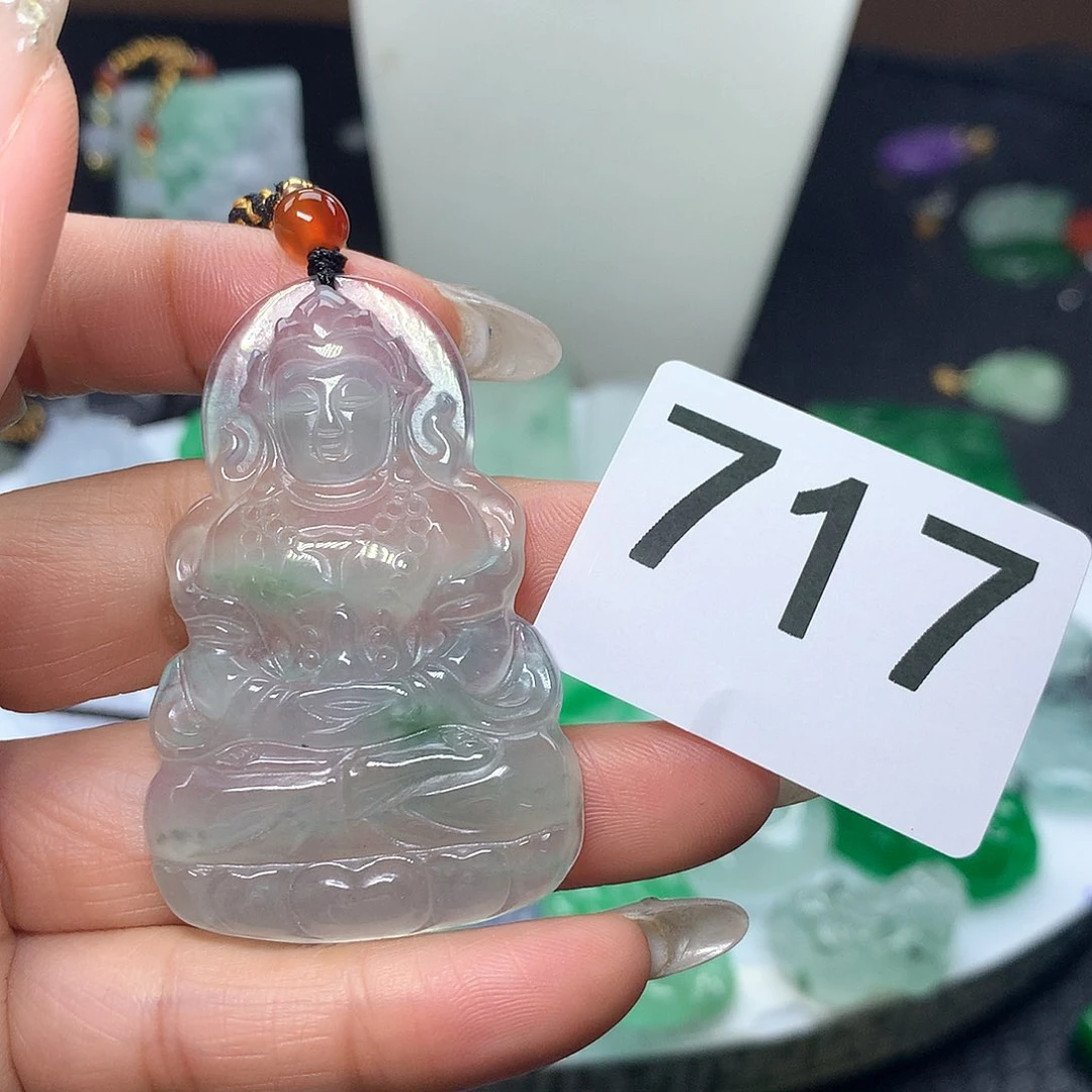 翡翠吊坠(赠链)未镶嵌