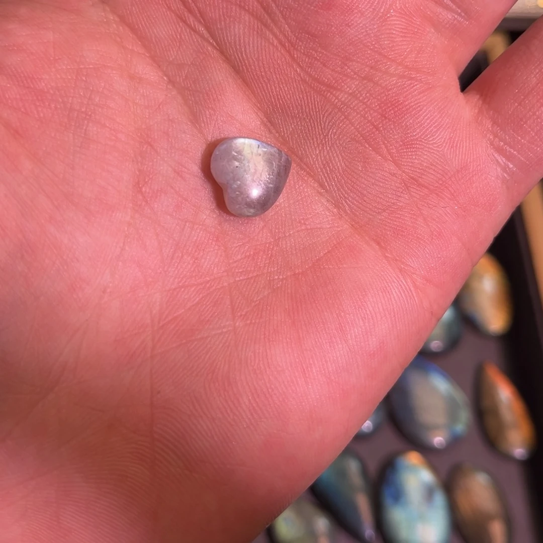 拉长石吊坠未镶嵌苦*子