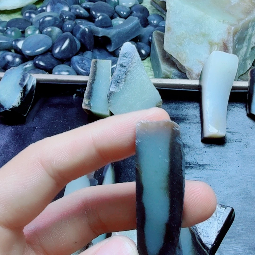 未镶嵌和田玉（糖玉）挂件