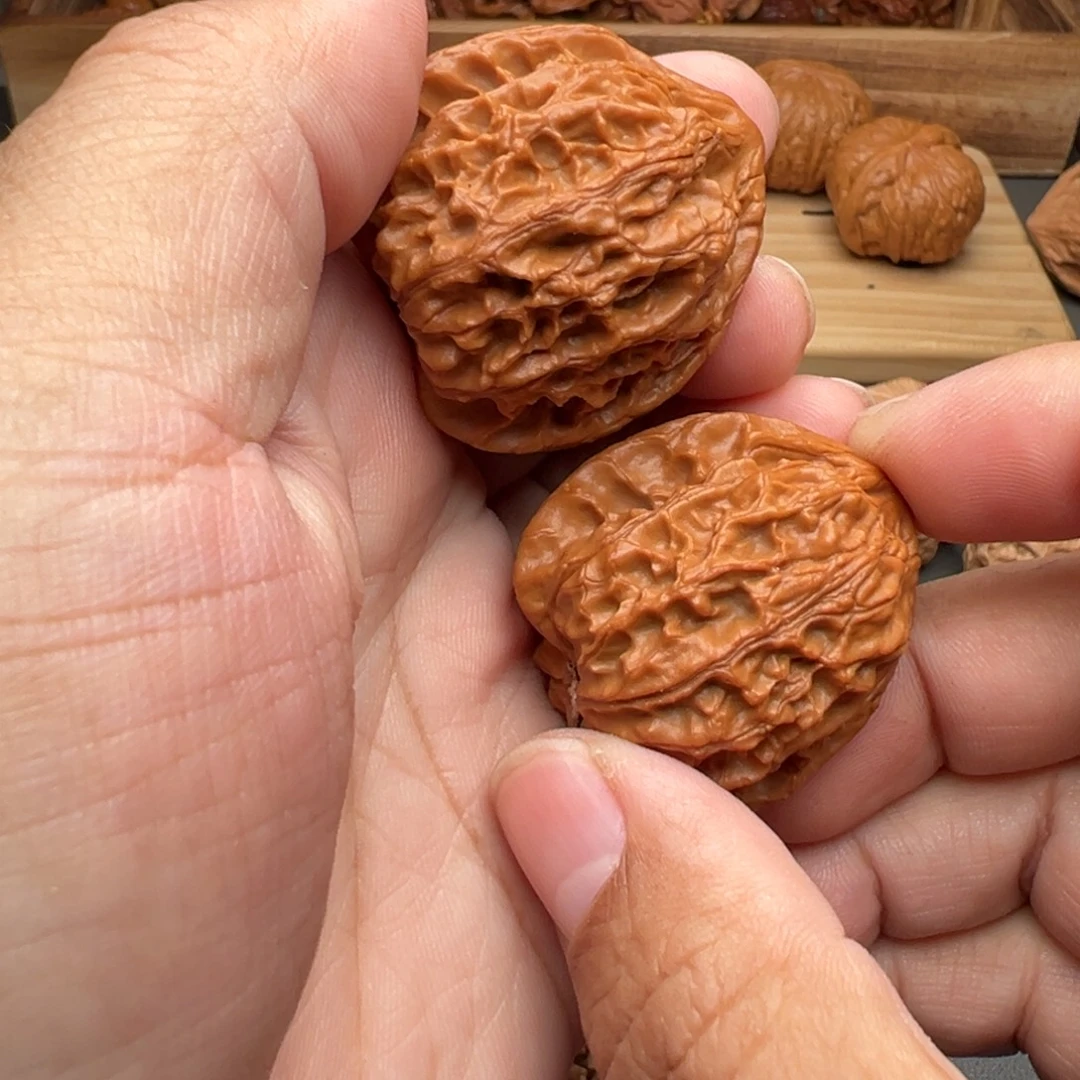 文玩核桃把件小野果