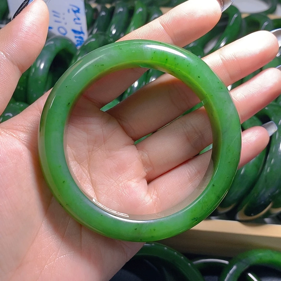 好***￥和田玉（碧玉）未镶嵌手链