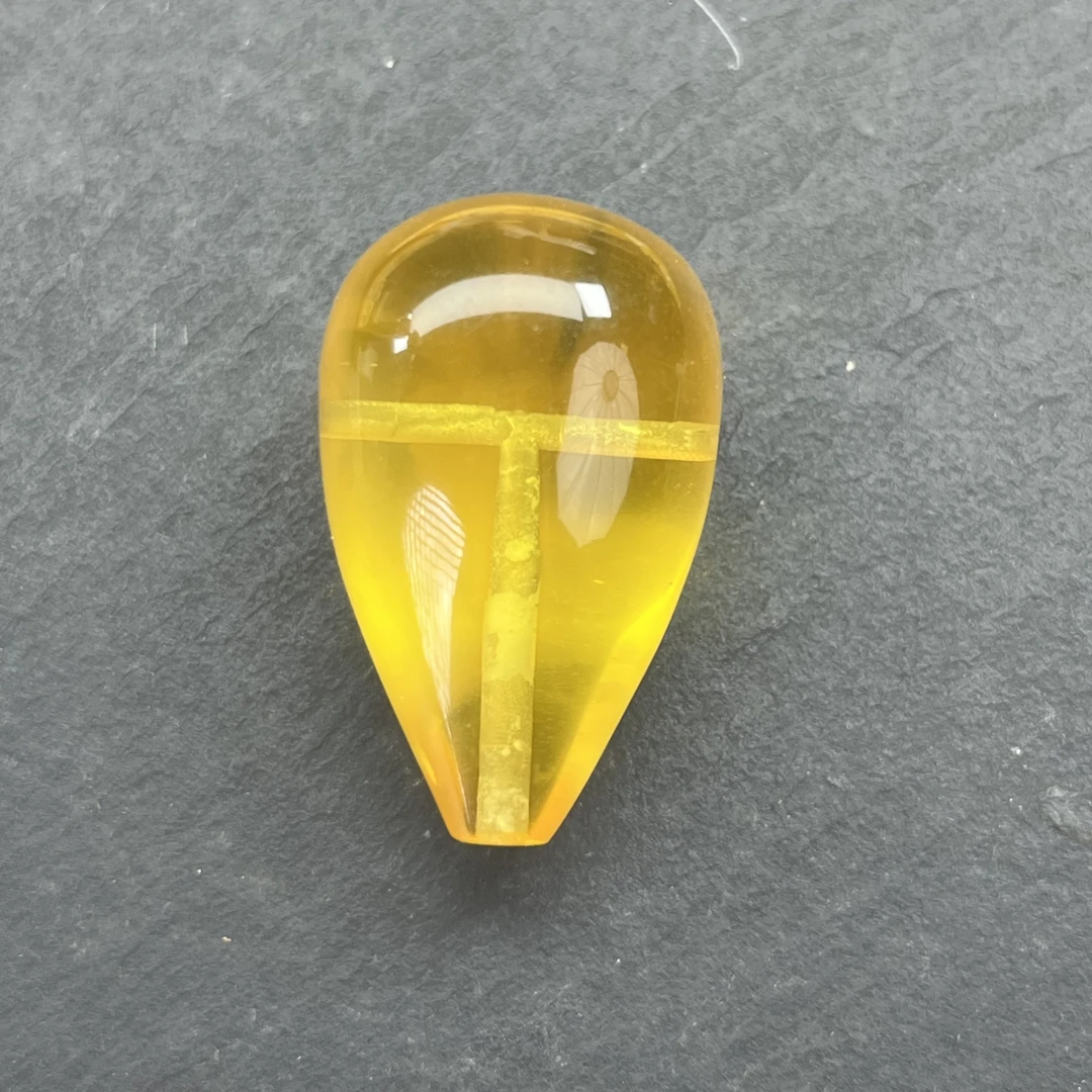 B300天然蜜蜡琥珀鸡油黄三通