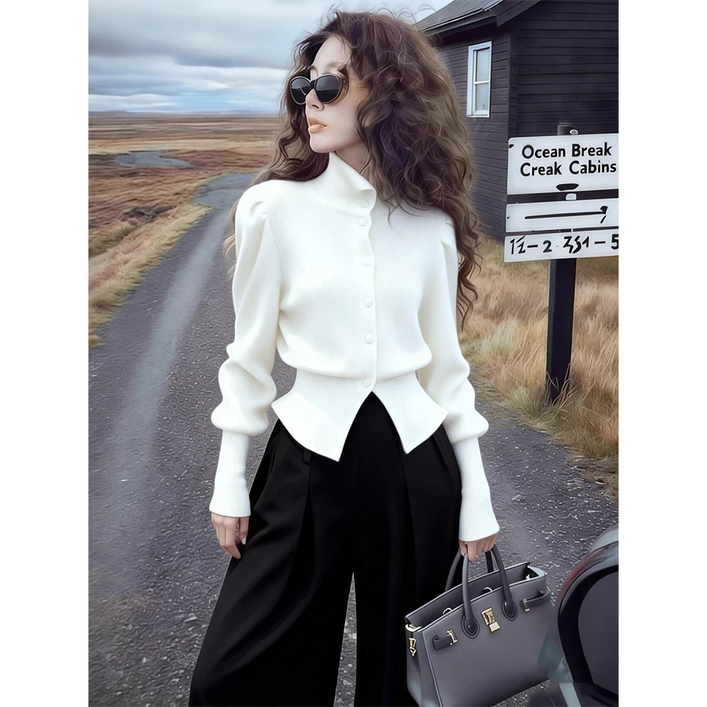 巨好看高端轻熟气质白色针织衫女秋冬内搭法式小香风掐腰高领毛衣