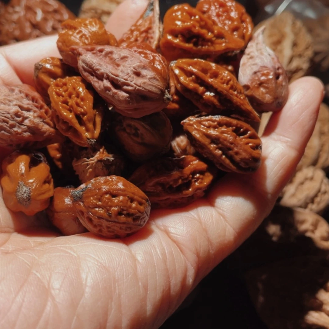【闪购商品】文玩核桃把件东北楸子12