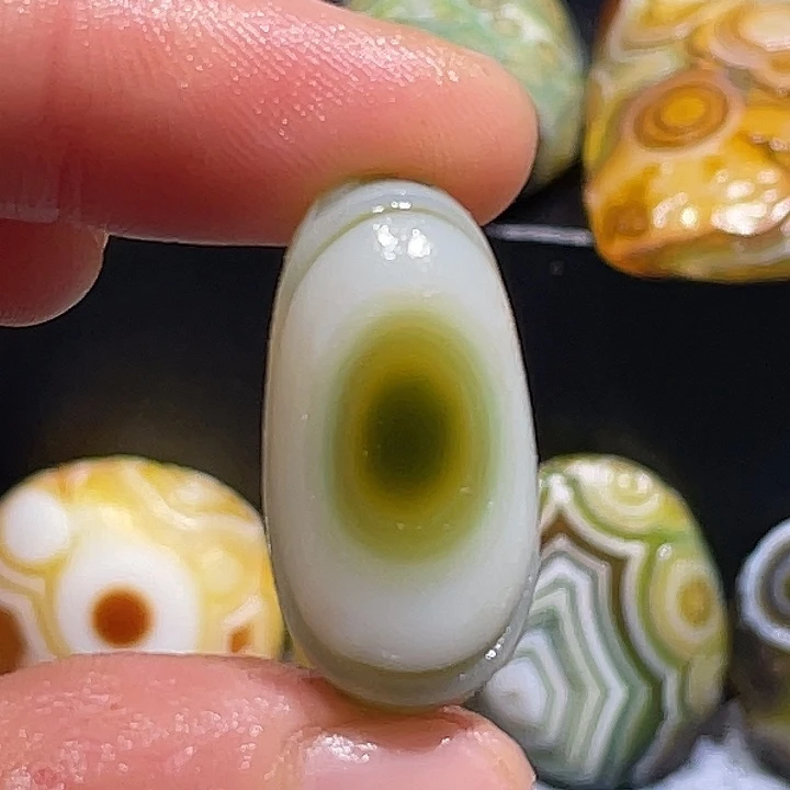 晴***️玛瑙/玉髓未镶嵌珠宝奇石