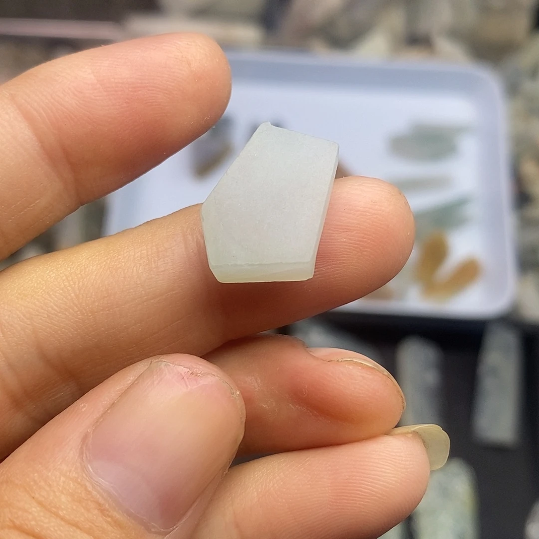 翡翠裸石缅甸翡翠A货水足料