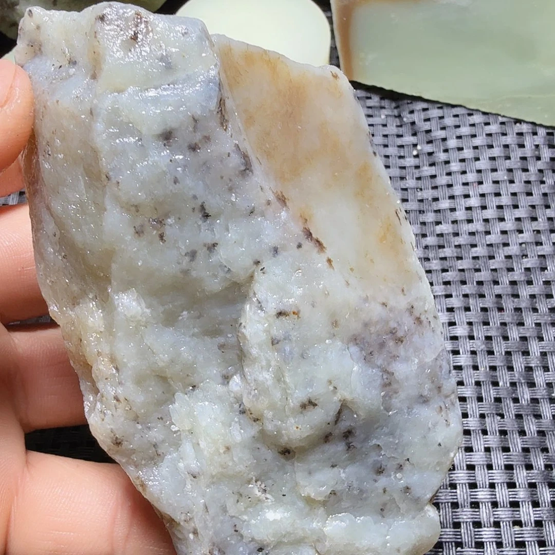 和田玉（糖玉）未镶嵌珠宝半成品