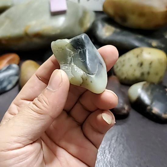 和田玉（糖玉）未镶嵌挂件