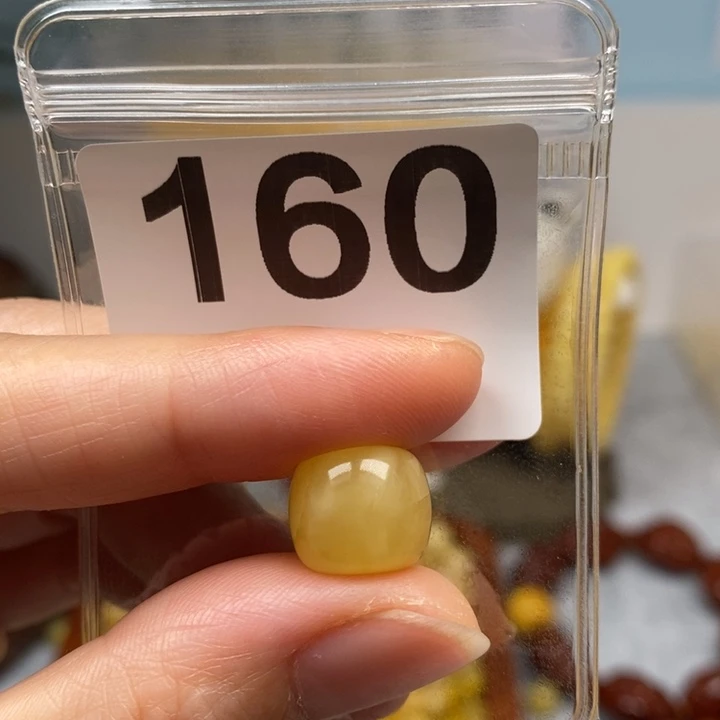 未镶嵌琥珀裸石蜜蜡