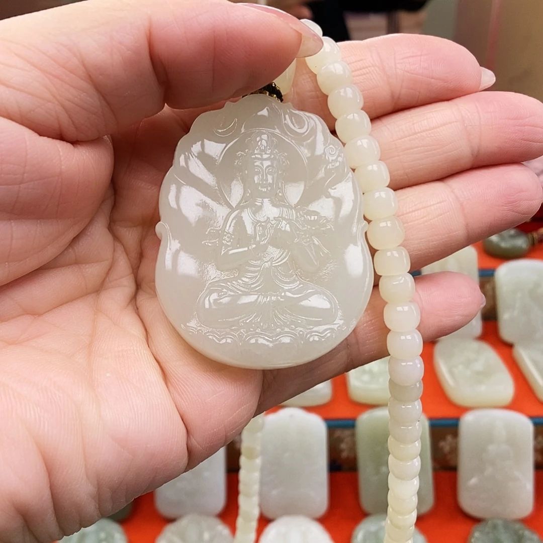 颈饰未镶嵌和田玉做**水