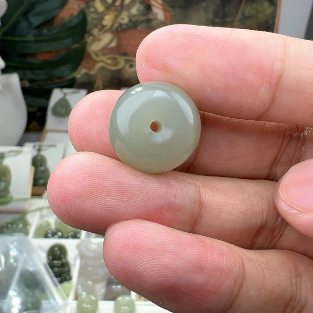 和田玉吊坠(不含链)未镶嵌17扣子