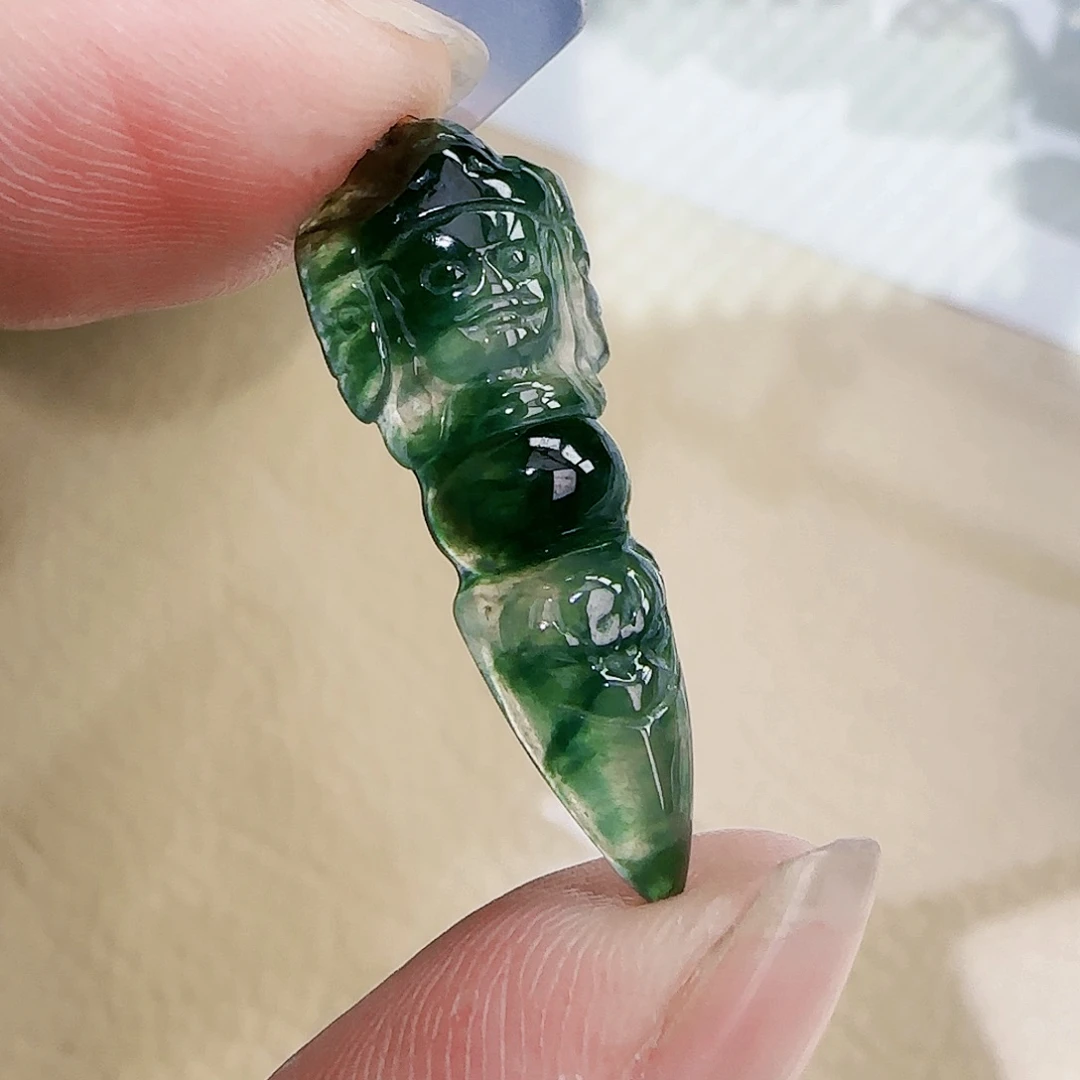 【闪购商品】翡翠未镶嵌项圈