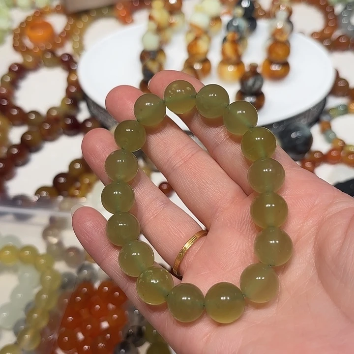 未镶嵌蛇纹石玉手串