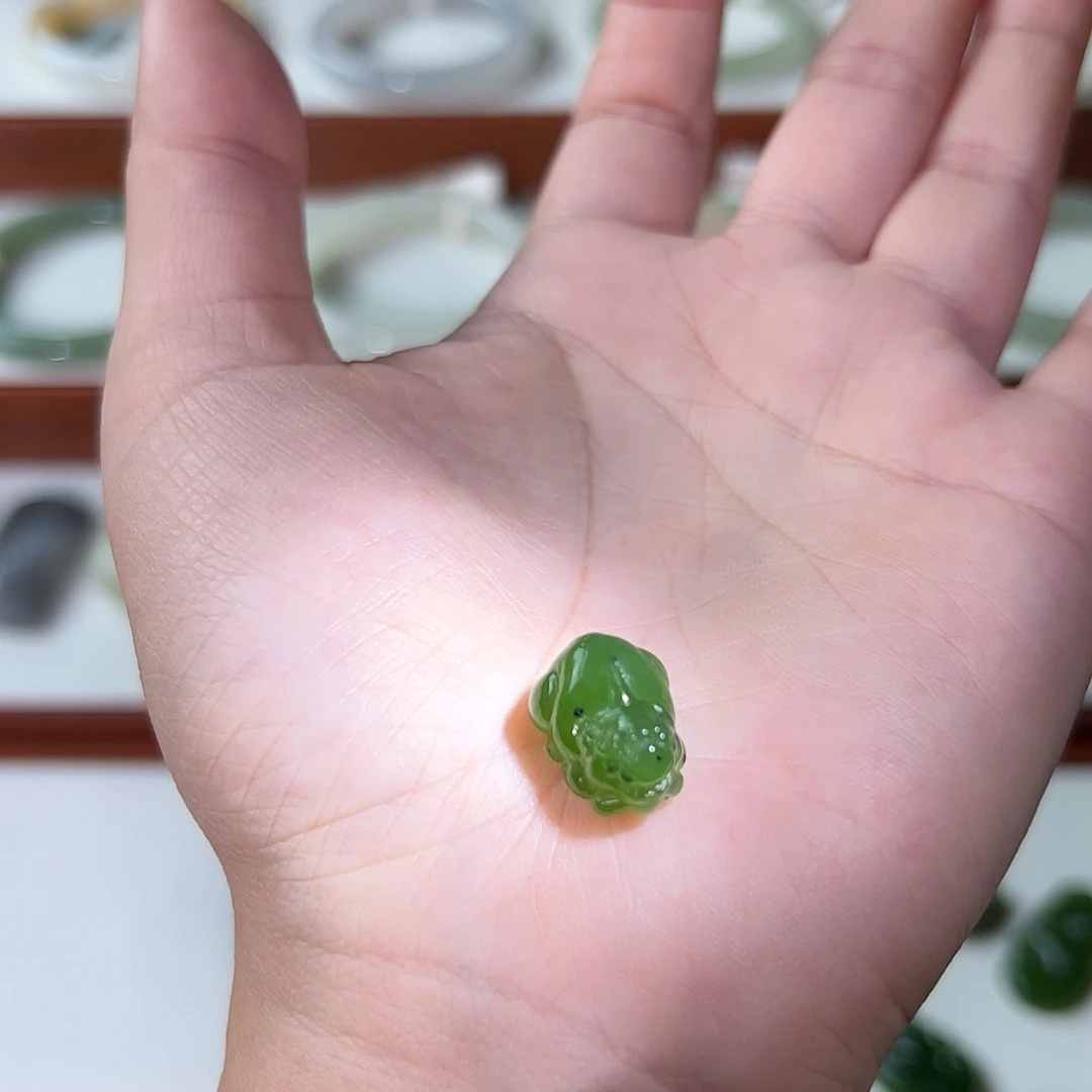 和田玉未镶嵌吊坠(不含链)