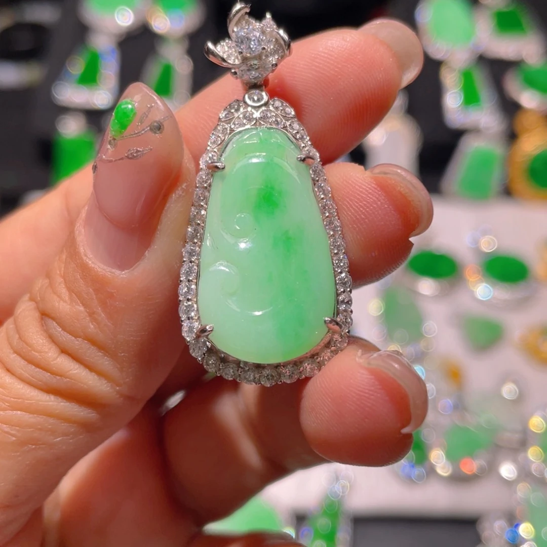 翡翠颈饰银S925镶嵌精品