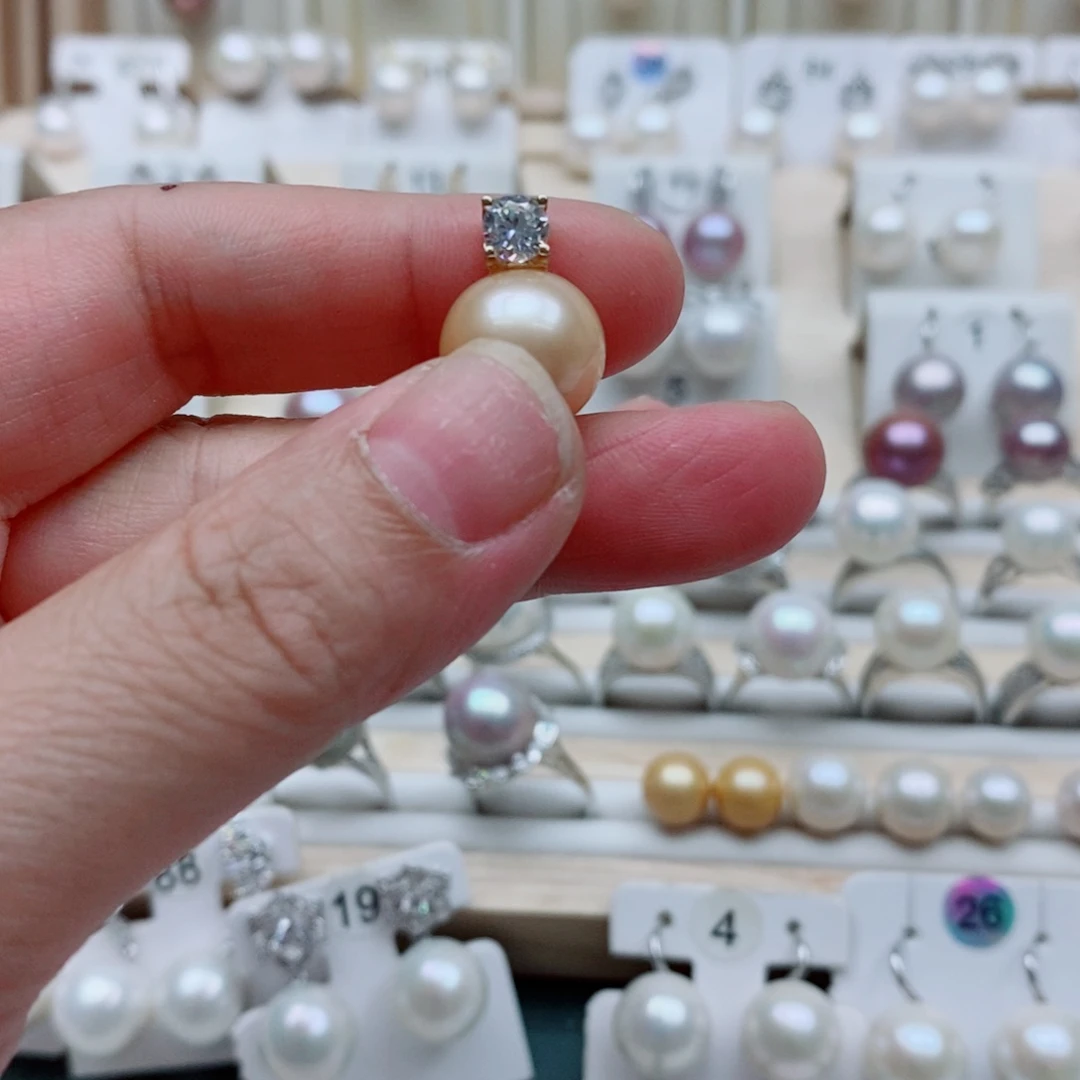 银S925镶嵌淡水珍珠耳饰