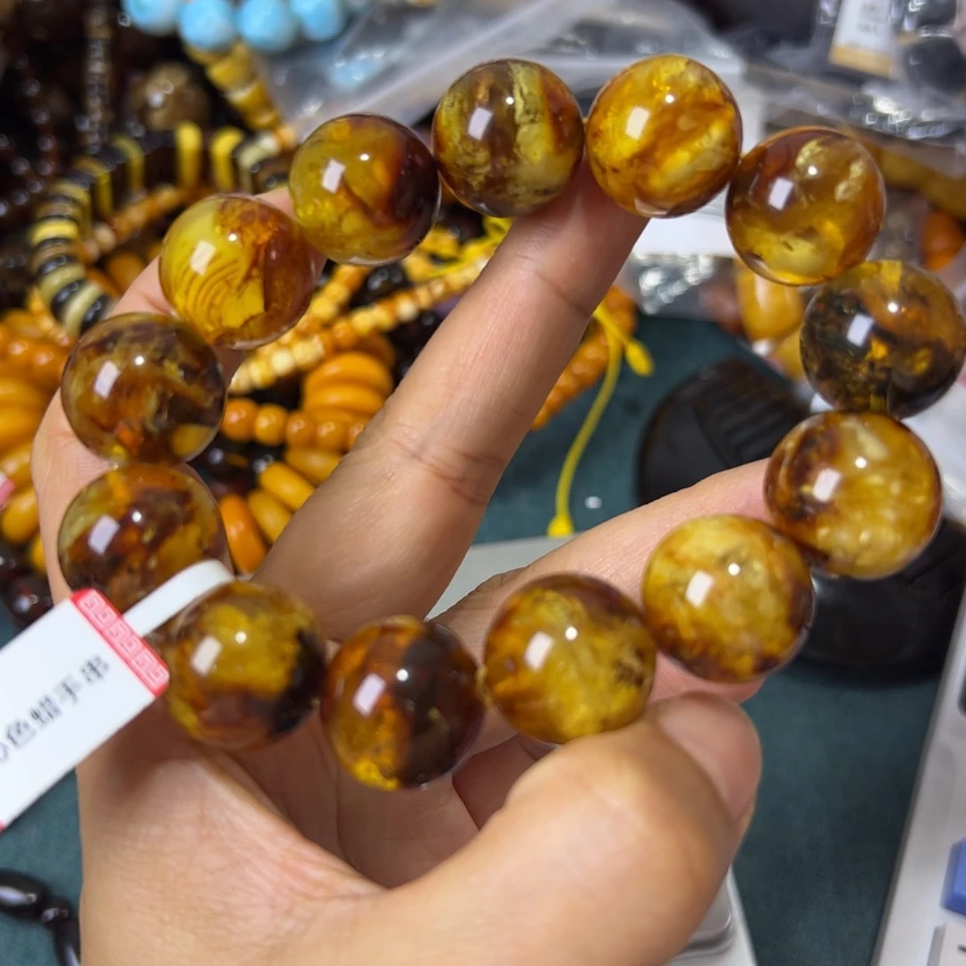 未镶嵌琥珀珠宝奇石815
