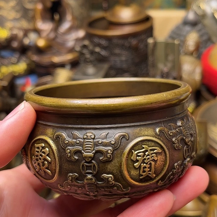 精美铜器批发档口