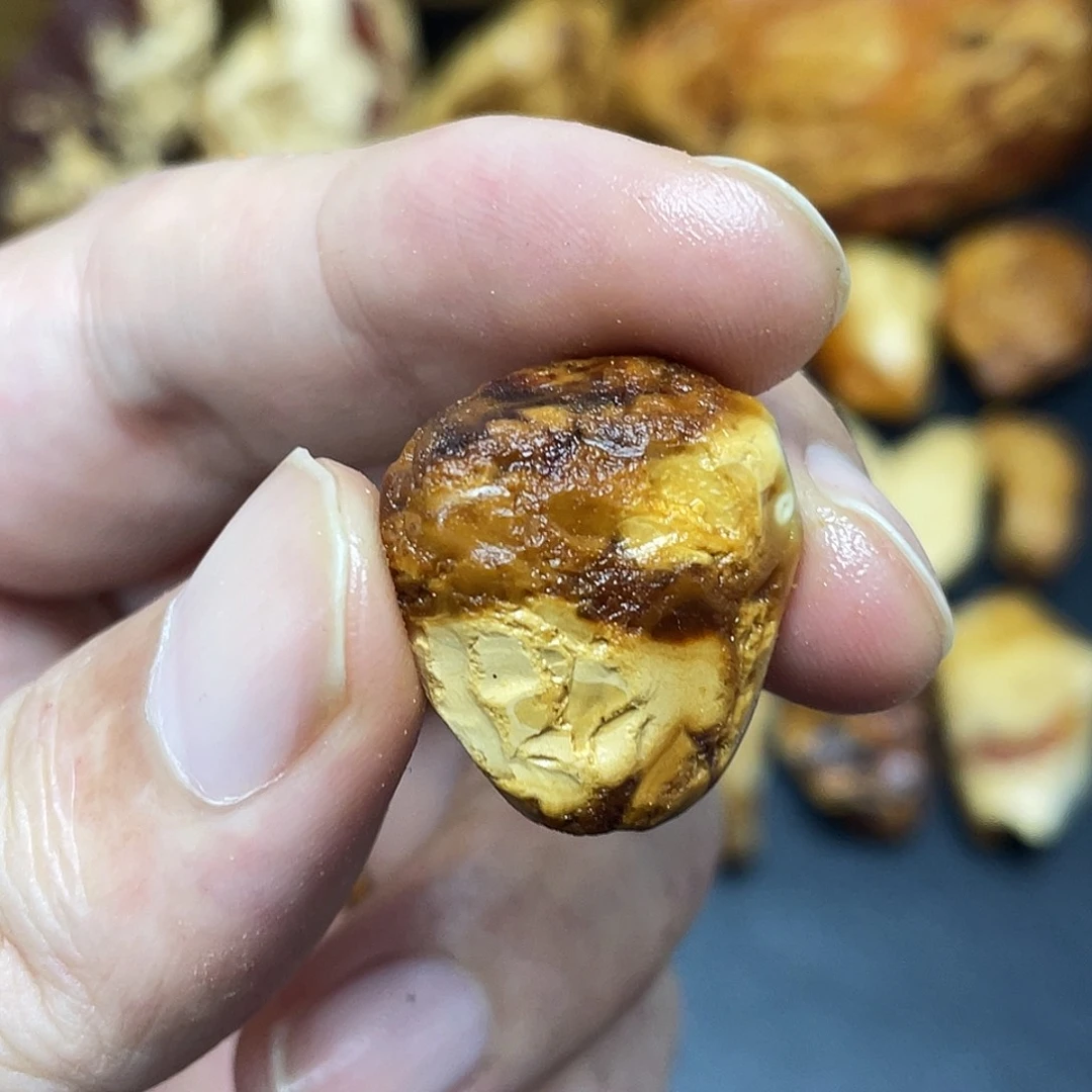 未镶嵌定制琥珀定制