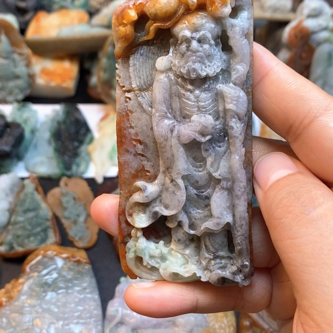 斗***福未镶嵌定制翡翠特色