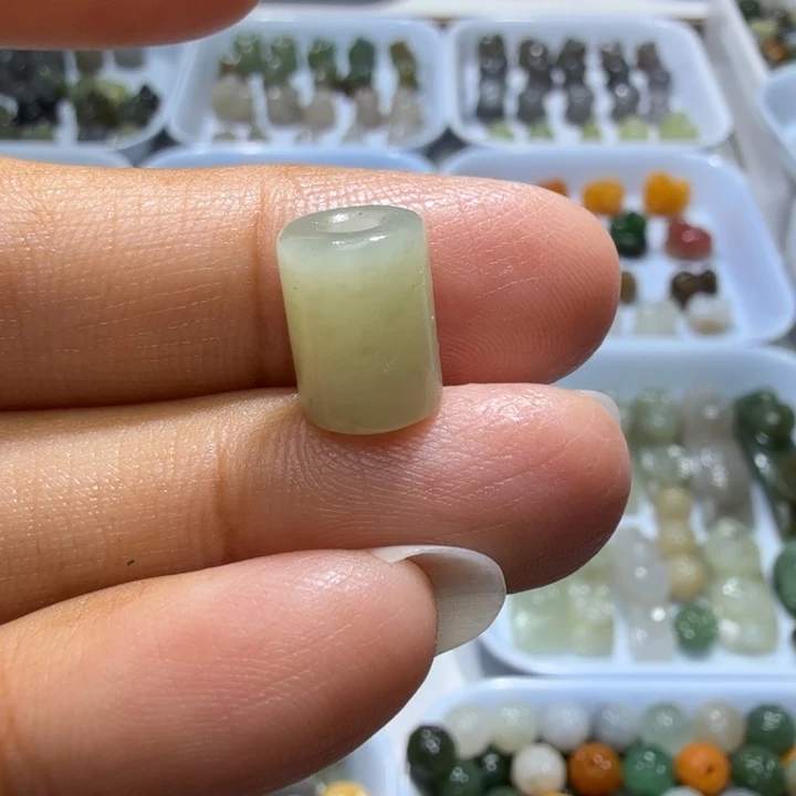 未镶嵌和田玉珠宝半成品